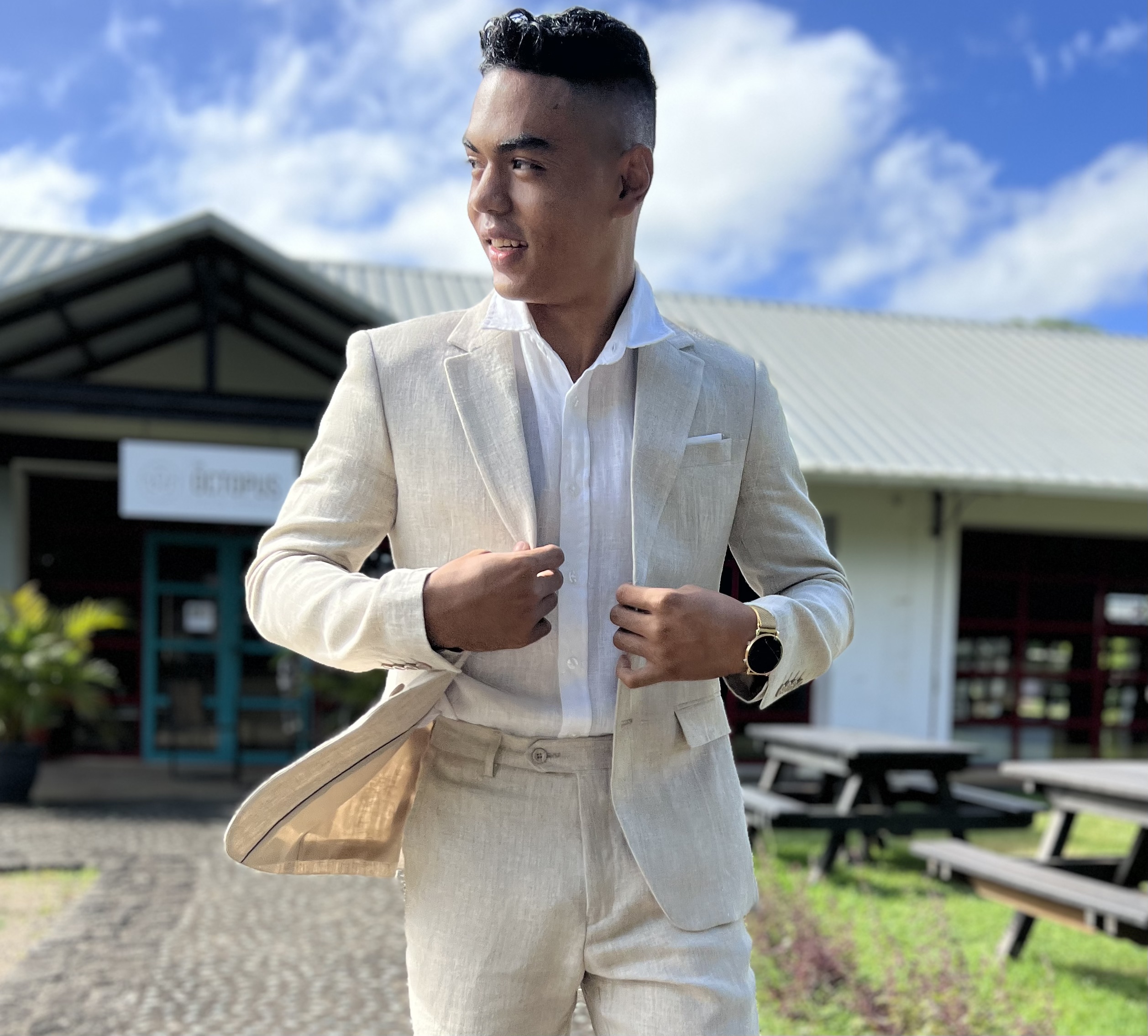  NEW LINEN BLAZER